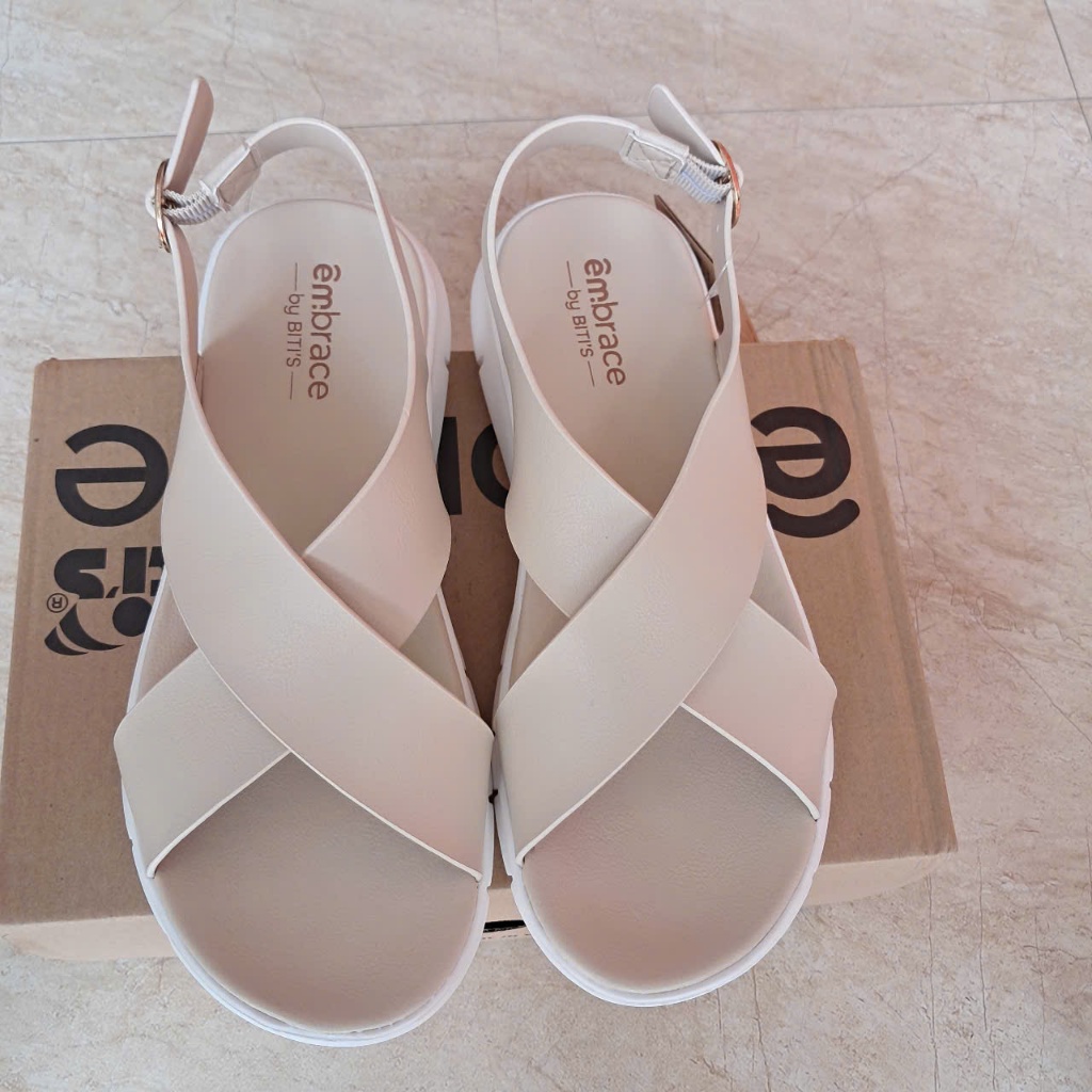 Dép Sandal Biti's Êmbrace Nữ 3 Màu BEW003100DEF, BEW003100KEL ( Kem Lợt ...