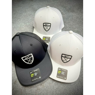Mũ golf 2 màu trắng , đen phom đẹp , thấm hút mồ hôi