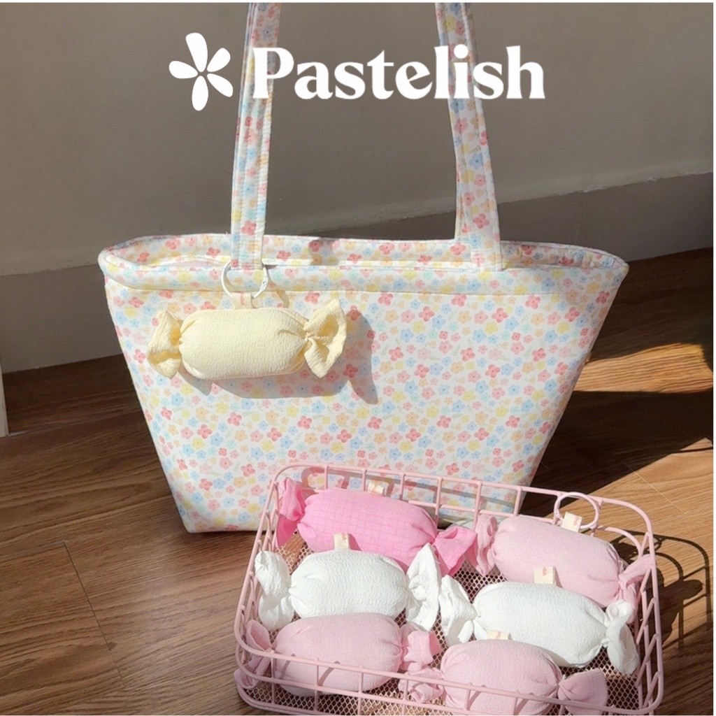 Charm viên kẹo chần bông Pastelish, dùng để cài túi xách, balo. Charm dạng cục kẹo vải xốp, chần bông mịn bên trong. Kèm
