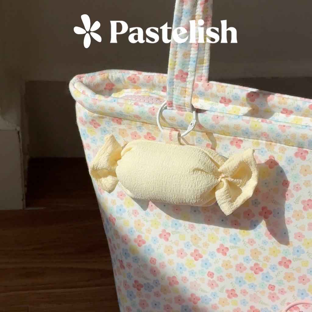 Charm viên kẹo chần bông Pastelish, dùng để cài túi xách, balo. Charm dạng cục kẹo vải xốp, chần bông mịn bên trong. Kèm