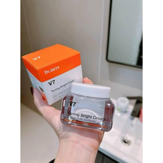 Kem dưỡng V7 toning light dưỡng trắng căng bóng mờ thâm 50ml