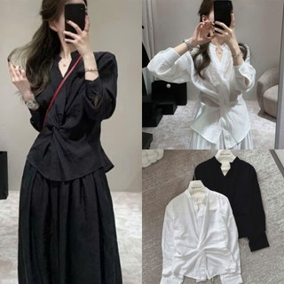 Áo sơ mi dài tay xoắn eo cổ V chất đũi mềm mát 247store Smdaitay2498