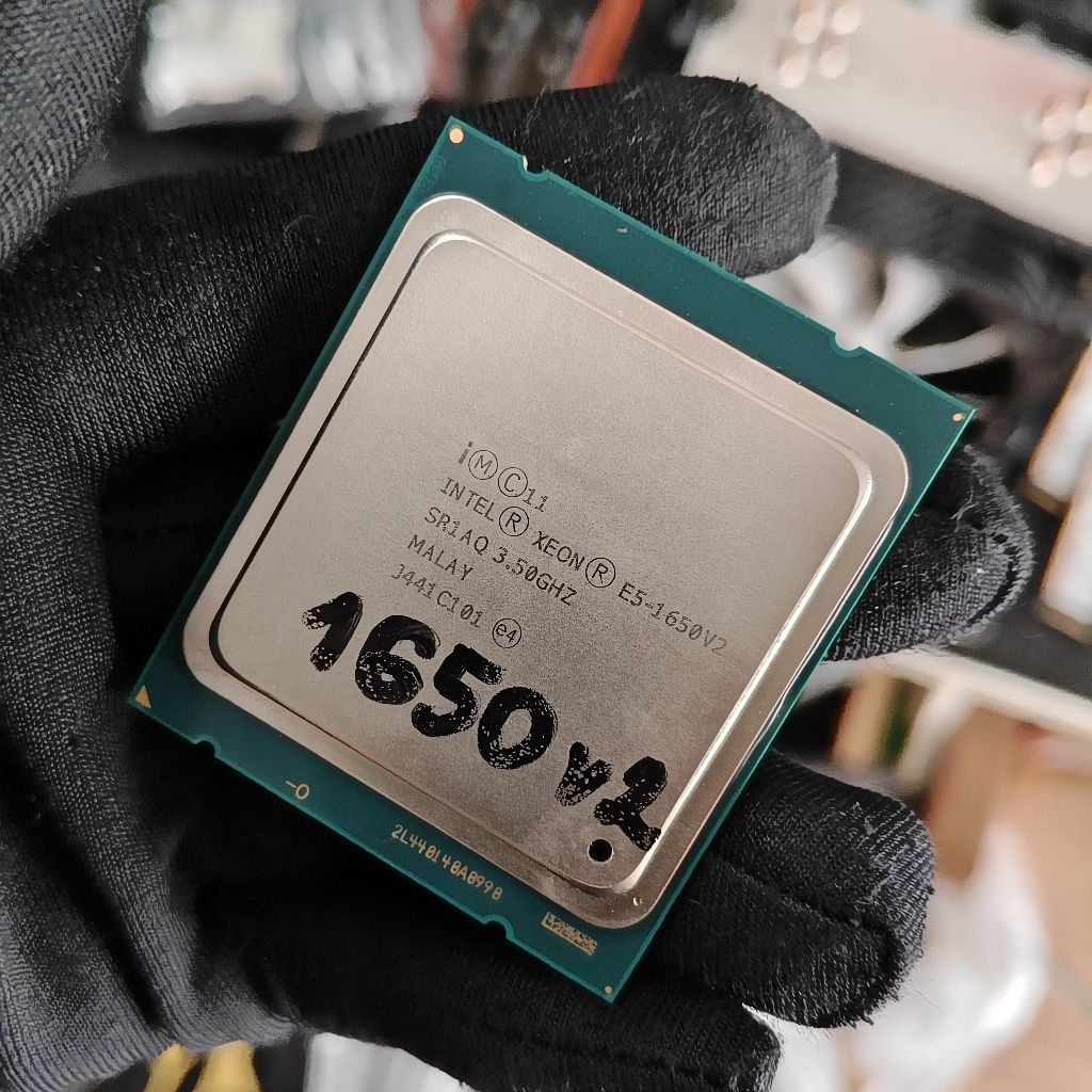 CPU Intel Xeon E5 1650v2 Tốc độ cao 3.5Ghz - 3.9Ghz cho Main X79