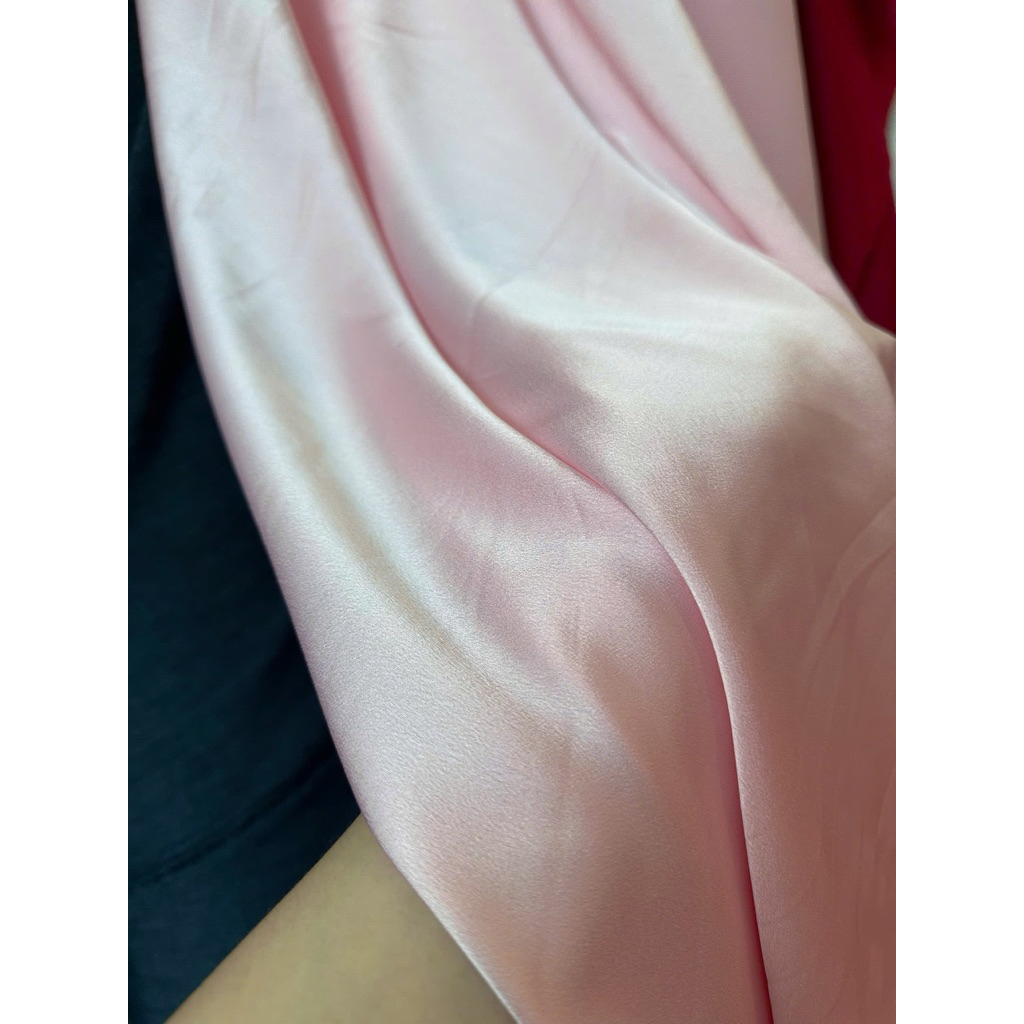 Hồng phấn nhạt satin