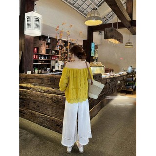 Set bộ thời trang nữ 2 màu Áo chất Thô Trễ Vai Tay Dài phối Quần Đũi DàI Ống Rộng phong cách đi biển hot thanh lịch