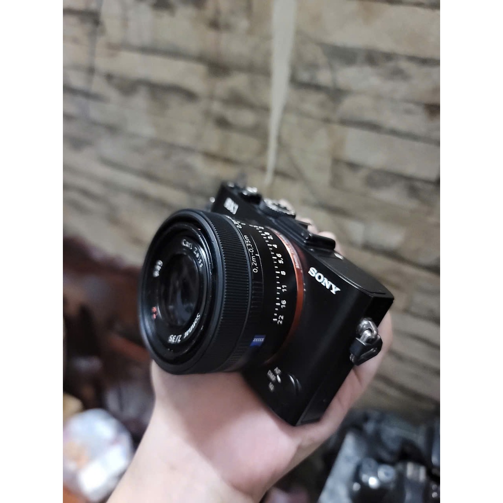 Máy ảnh Sony RX1 - Cảm biến CMOS Full Frame 24.3MP - Mới 95% | Shopee ...