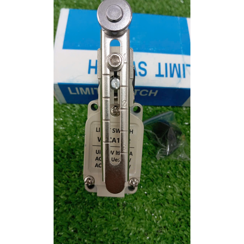 Công tắc hành trình Limit Switch WLCA12-2 cần dài giới hạn bánh xe, thân kim loại chịu lực tốt