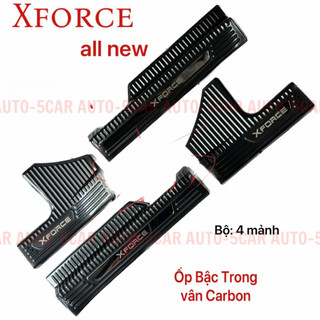 Ốp bậc cửa, nẹp bước chân trong, ngoài xe Mitsubishi Xforce 2023-2025 vân Cacbon cao cấp