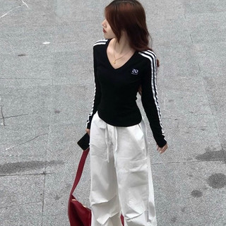 áo croptop tay dài đen nữ cổ chữ v mùa hè hàn quốc Eleclassm áo thun tay dài local brand