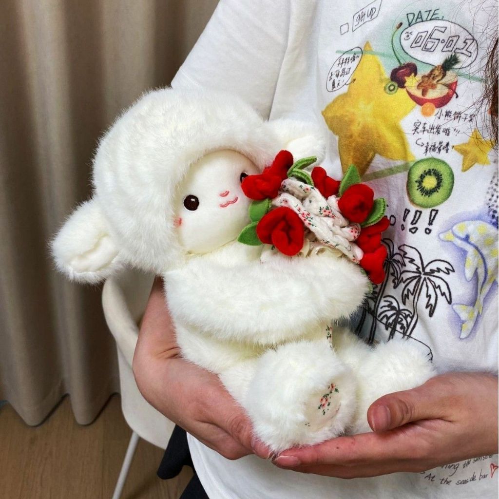 Gấu bông cừu trắng đội mũ ôm bó hoa 2in1 dễ thương làm quà tặng sinh nhật,Valentine cho bạn gái ,bạn trai