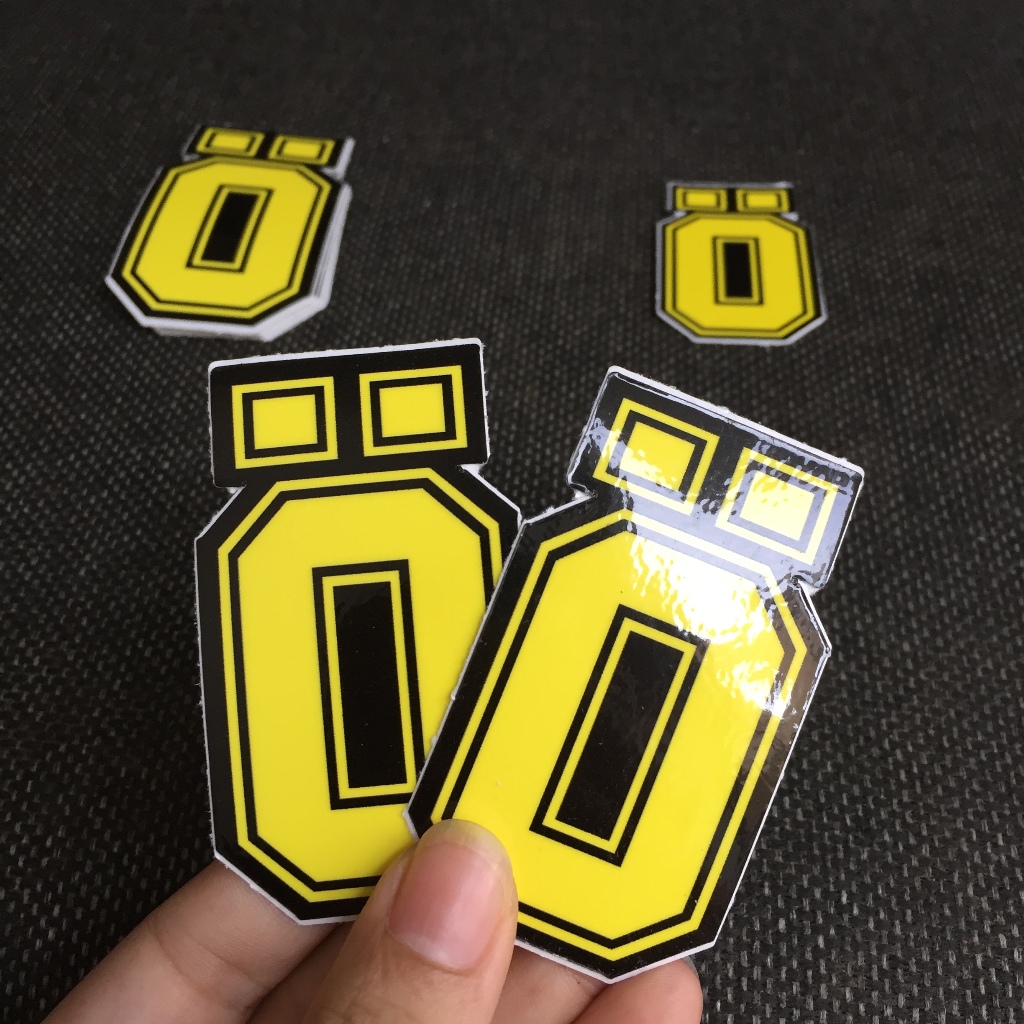 chữ O - Ohlins[8.3x4.7cm] decal cao cấp chống nước, sắc nét, bền màu, dính chặt. Hình dán logo trang trí mọi nơi