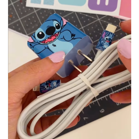 Miếng Dán Trang Trí Bảo Vệ Cục Sạc điện thoại iPhone. Decal sticker Họa tiết hoạt hình dễ thương. Chống nước