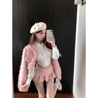 Set áo khoác dáng croptop cổ bẻ vải thô tua rua kết hợp váy quần cạp cao phong cách ngọt ngào