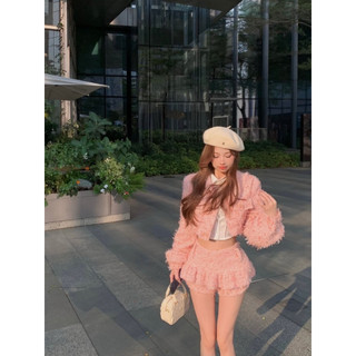 Set áo khoác dáng croptop cổ bẻ vải thô tua rua kết hợp váy quần cạp cao phong cách ngọt ngào