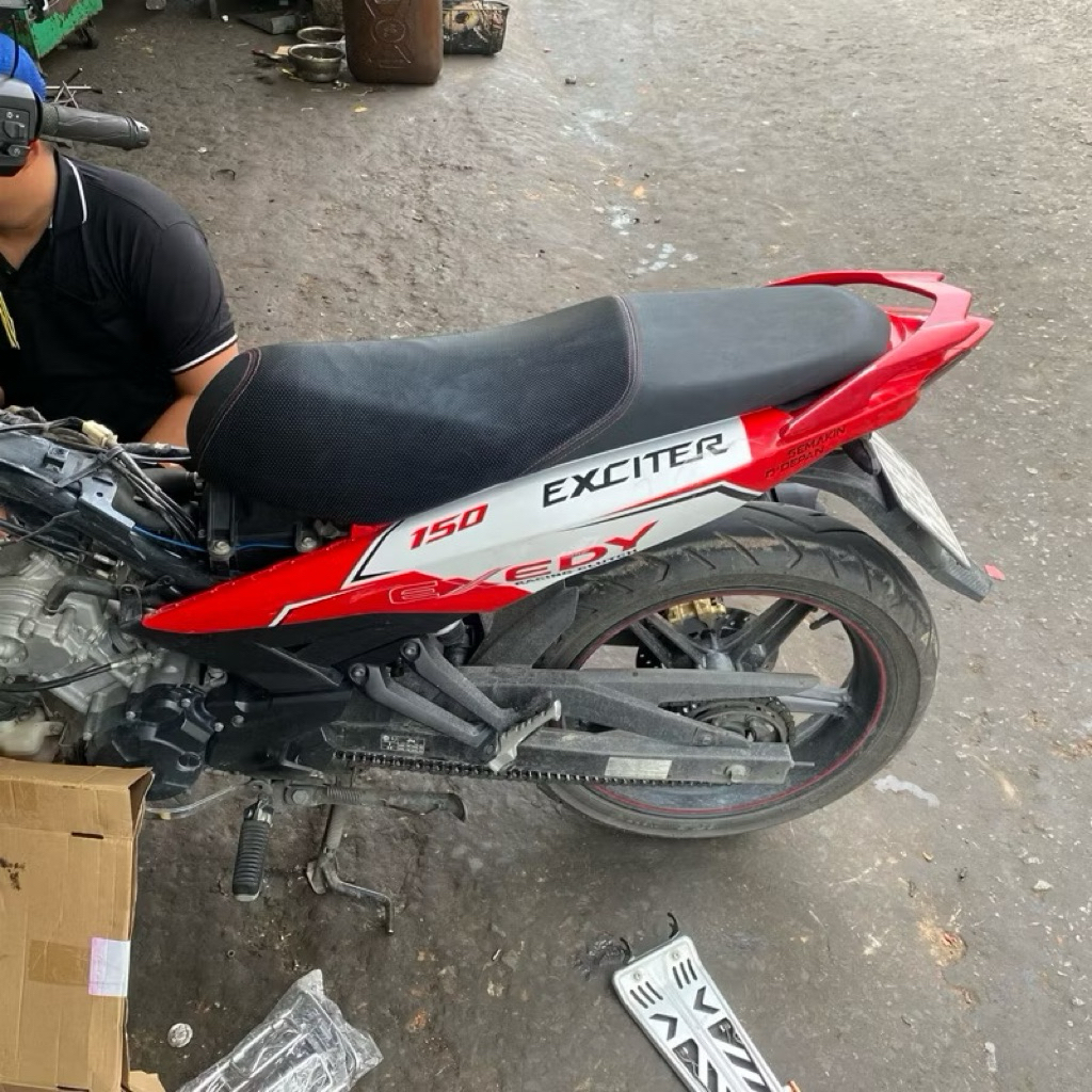 Da yên Yamaha Exciter 150 kiểu zin (sử dụng kim bọc yên)