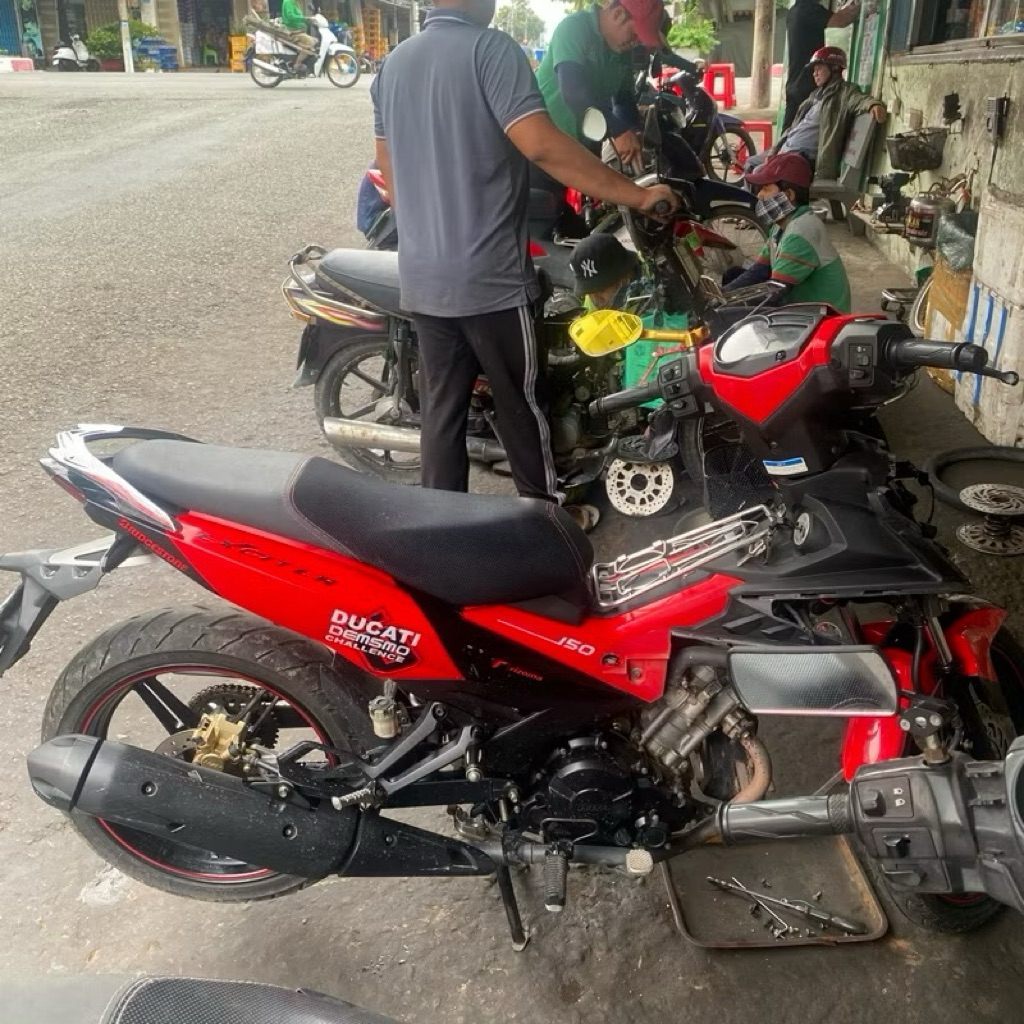 Da yên Yamaha Exciter 150 kiểu zin (sử dụng kim bọc yên)