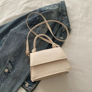 Bee Bag - Túi xách nữ 2025 phong cách mới màu trơn đơn giản dễ phối đồ thời trang, túi vuông nhỏ thời trang đeo chéo