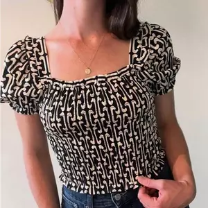 ÁO CROPTOP MON.TE.AU -A01999.