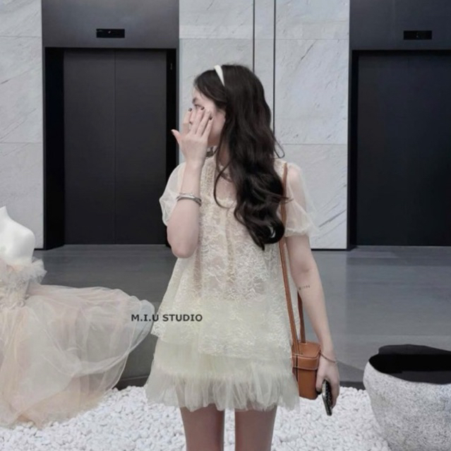 MIU.STUDIO • “Virey Set” Set áo ren hoa tay ngắn bồng thiết kế cổ bèo phối lưới cao cấp kèm váy ngắn xoè tiểu thư ( sẵn)
