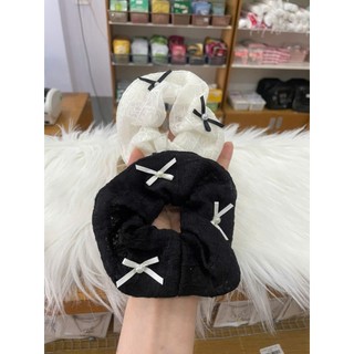 Cột Tóc Scrunchies Đính Nơ Hàn Quốc Siêu Xinh