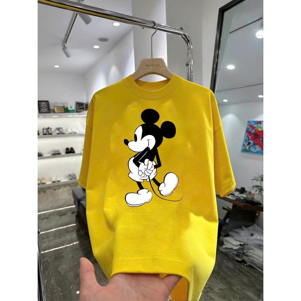 Áo thun in hình chuột Mickey giấu tay ngoái nhìn Unisex Form Rộng Tay Lỡ Cao Cấp Co Giãn 2 Chiều
