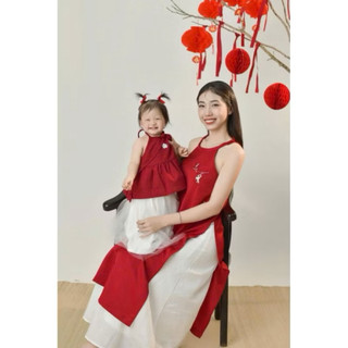 Set váy áo đỏ chân váy trắng linen cho bé