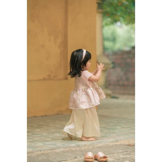 Set áo dài cách tân cho bé gái Little Bee