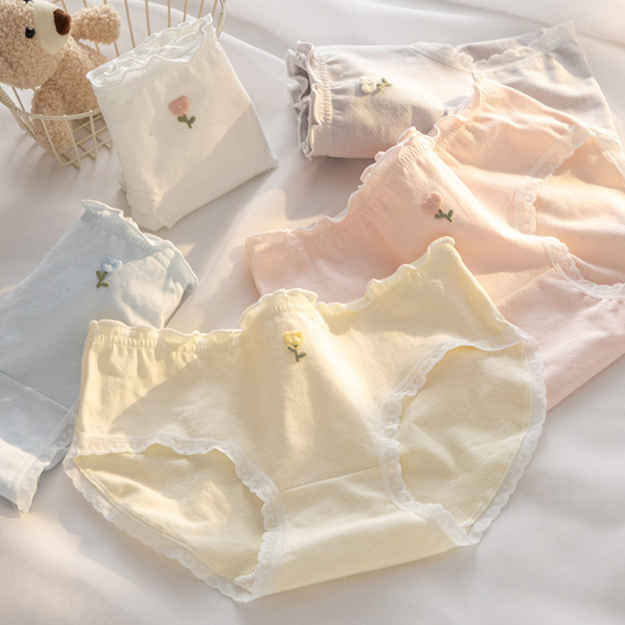 Quần Lót Nữ Lưng Chun Thêu Hoa Màu Basic Dễ Thương DORIS 303