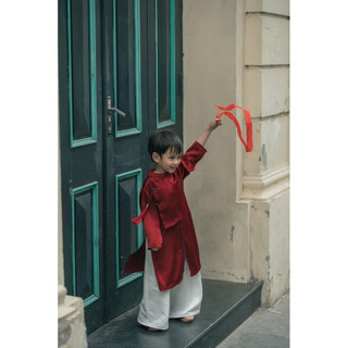 Áo dài cách tân bé trai đỏ đô – set Tết sang xịn