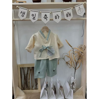 Set hanbok vintage em bé trai màu be và xanh