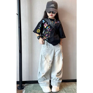 Hoa đen/ set quần jeans kèm áo phông họa tiết ngắn tay cá tính cho bé 20-50kg