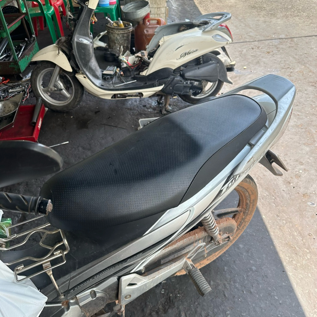 Da yên Honda Future Neo xăng cơ kiểu zin (sử dụng kim bọc yên)