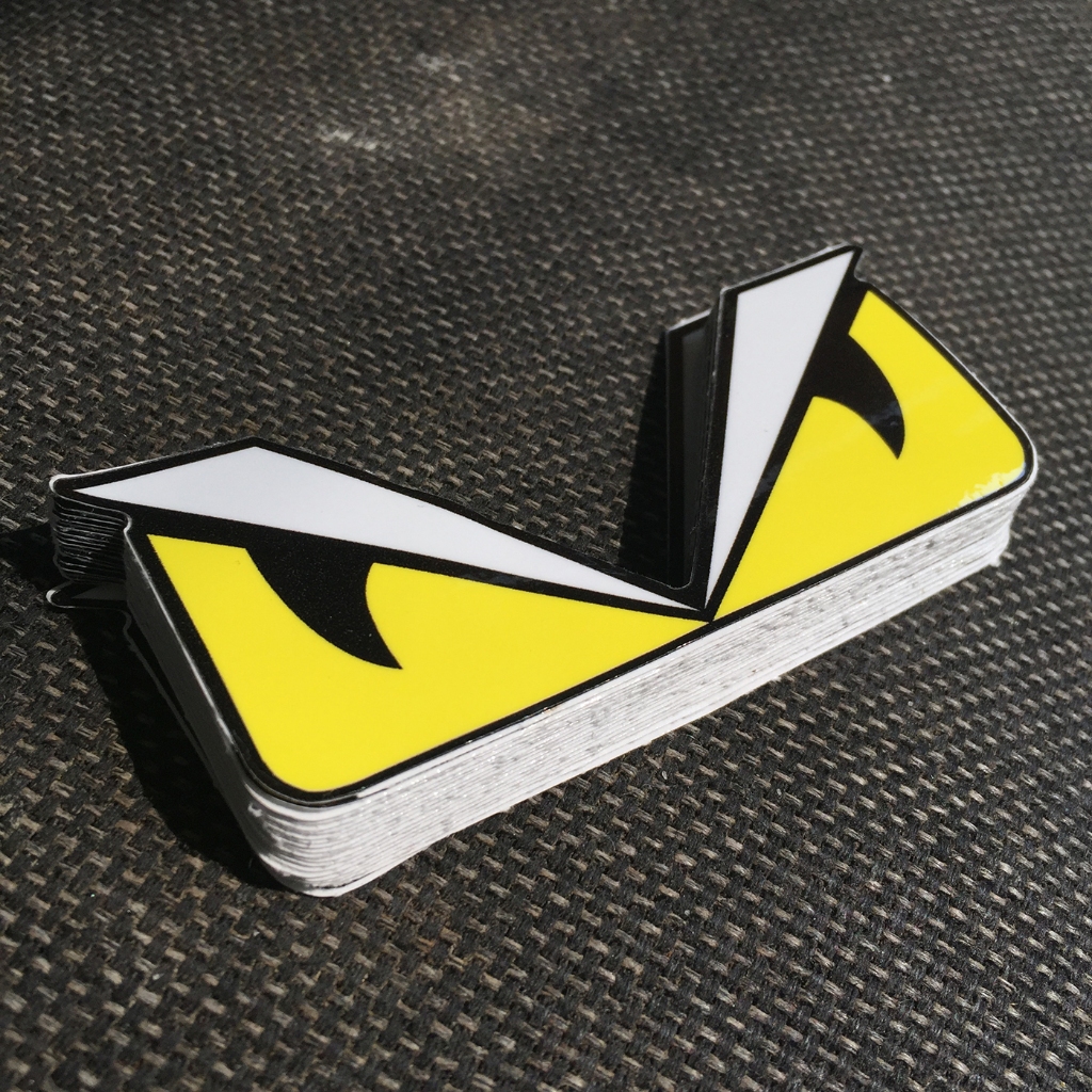 Logo đôi mắt fenfi[10x4cm] Hình dán decal siêu dính, chống nước, tem đua trang trí xe máy