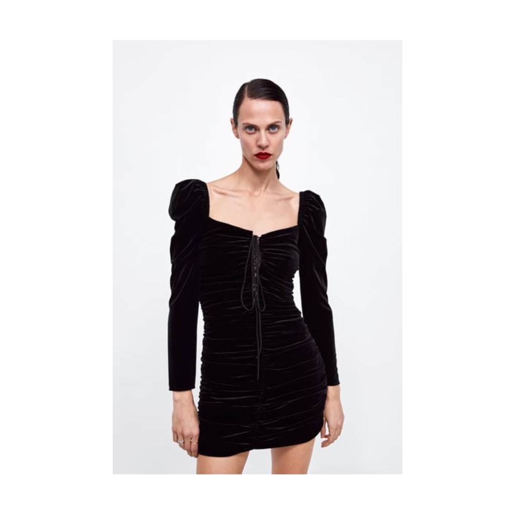 Đầm dáng ngắn đen nhung chất đẹp auth size L