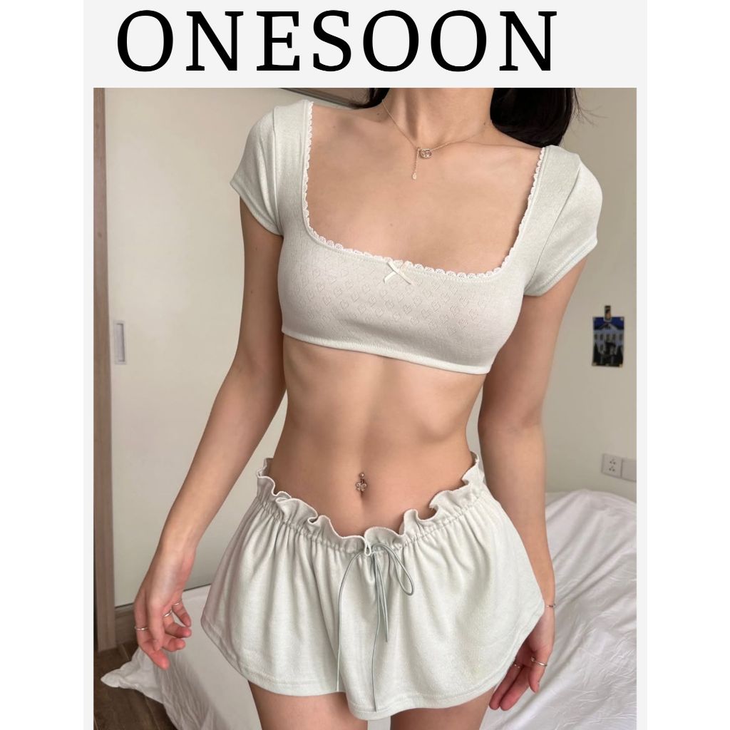 [Sẵn-HỎA TỐC HÀ NỘI] ONESOON Set 2 món áo crotop ngắn tay cổ vuông viền ren kèm chân váy ngắn lưng chun dáng xòe cho nữ