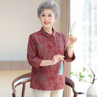 Áo sơ mi của bà ngoại 70 tuổi vào mùa hè