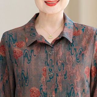 Áo sơ mi của bà ngoại 70 tuổi vào mùa hè