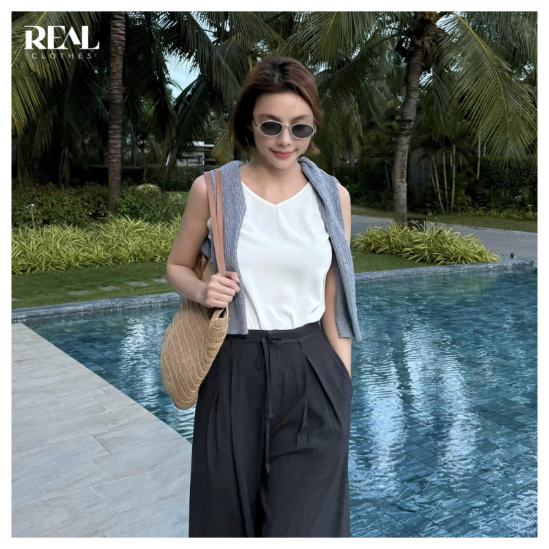 Áo lụa cổ tim không tay cơ bản REAL CLOTHES (tổng hợp màu), tối giản, ít nhăn, dễ phối đồ