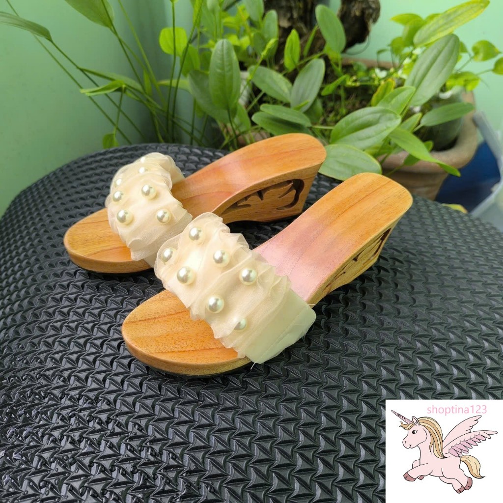 Guốc gỗ guốc mộc quai đính ngọc trai cao từ 2 đến 10 phân ( đế cao su 2 lớp )