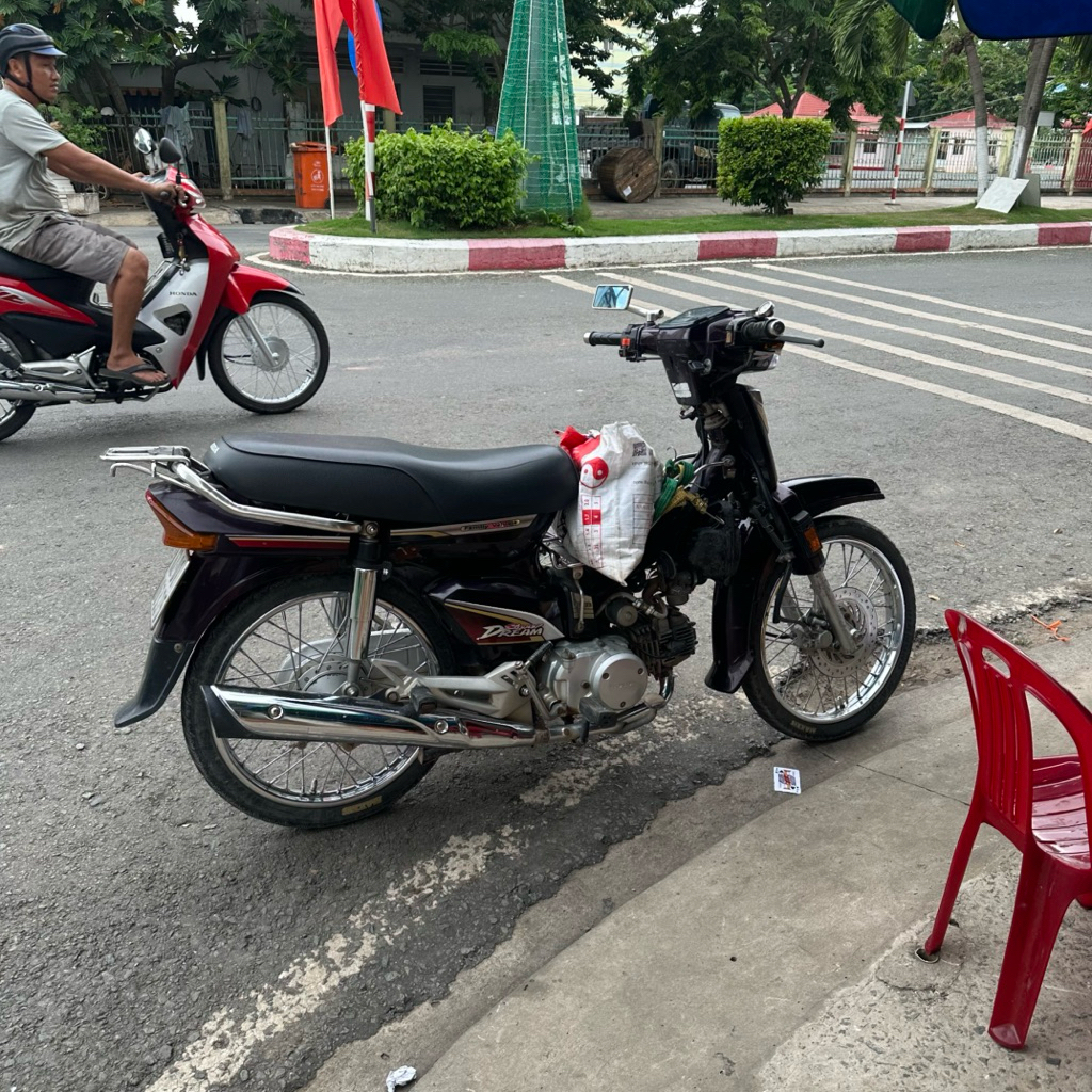 Da yên Honda Super Dream 100 kiểu zin (sử dụng kim bọc yên)