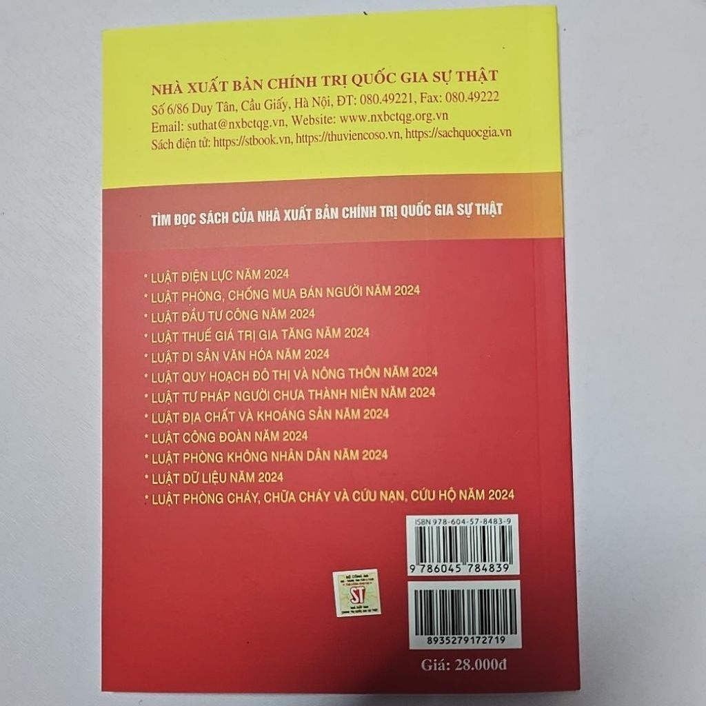 Sách LV2 - Luật công chứng năm 2024 (NXB Chính trị quốc gia Sự thật)