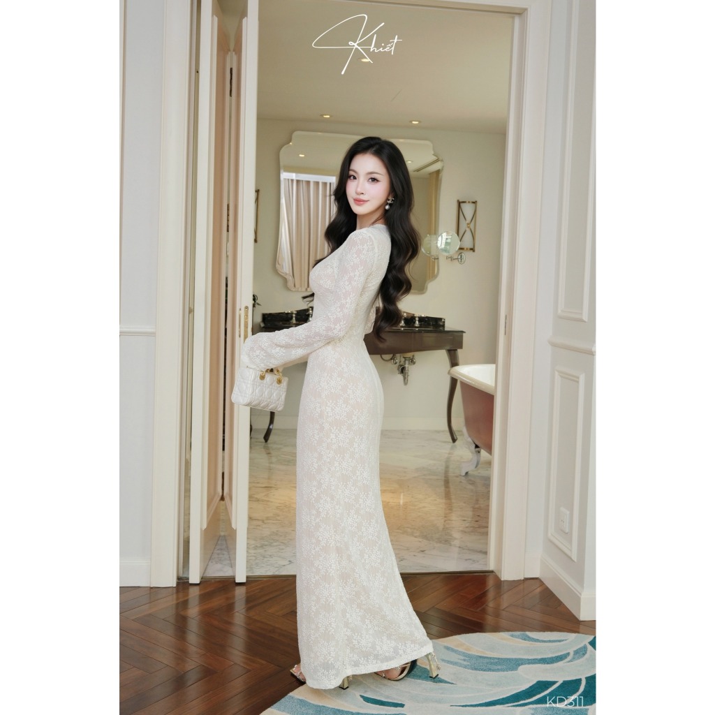 Đầm ren thun hoa trắng KHIẾT form ôm body quyến rũ phối khóa cài cánh bướm mạ vàng sang chảnh KD311