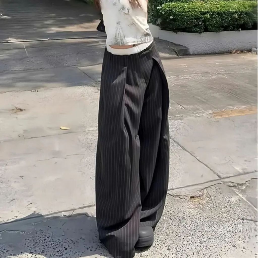 [DEAL MỞ BÁN] Quần Kẻ Sọc Ống Rộng Xếp Ly Nam Nữ Form Đứng Ly Thằng Modern Girl
