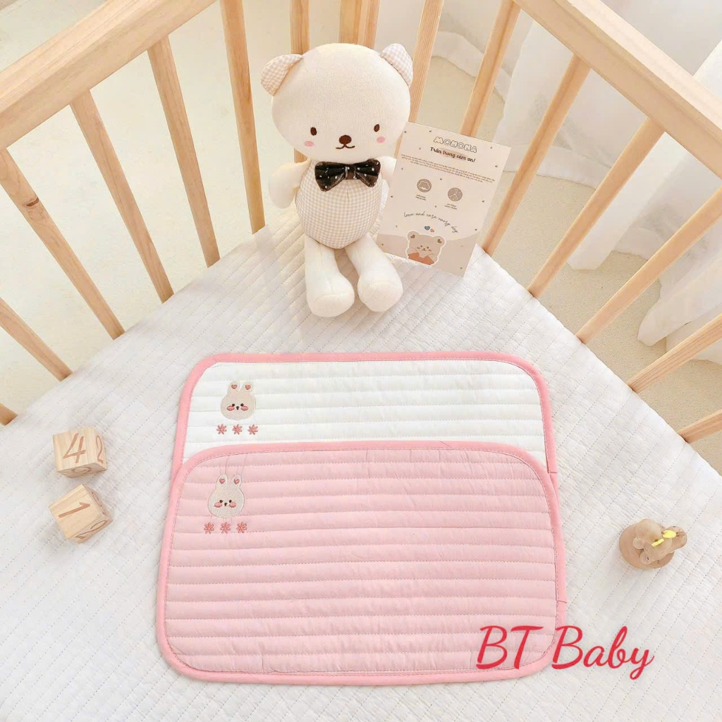Lót đầu cho bé Monona vải cotton mềm mát, thấm hút tốt thiết kế họa tiết thêu xinh xắn