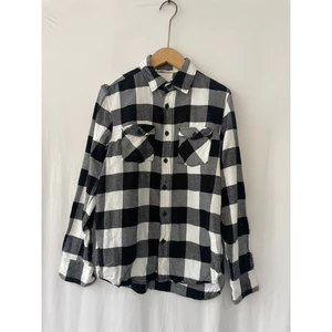 Áo sơ mi H& M siêu xinh mới toanh