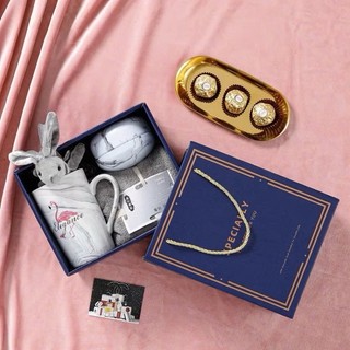 Set Quà Tặng Sinh Nhật Bạn Trai, Bạn Gái - Hộp Quà Tặng Các Ngày Lễ, Bộ Quà Tặng Ly Sứ Kèm Thìa Vàng Sang Trọng