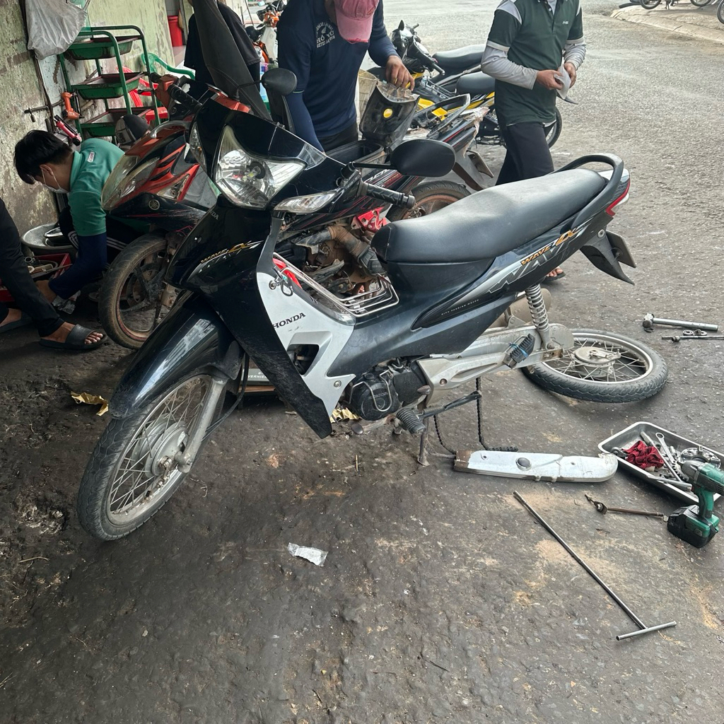 Da yên Honda WA100, WA110 kiểu zin (sử dụng kim bọc yên)