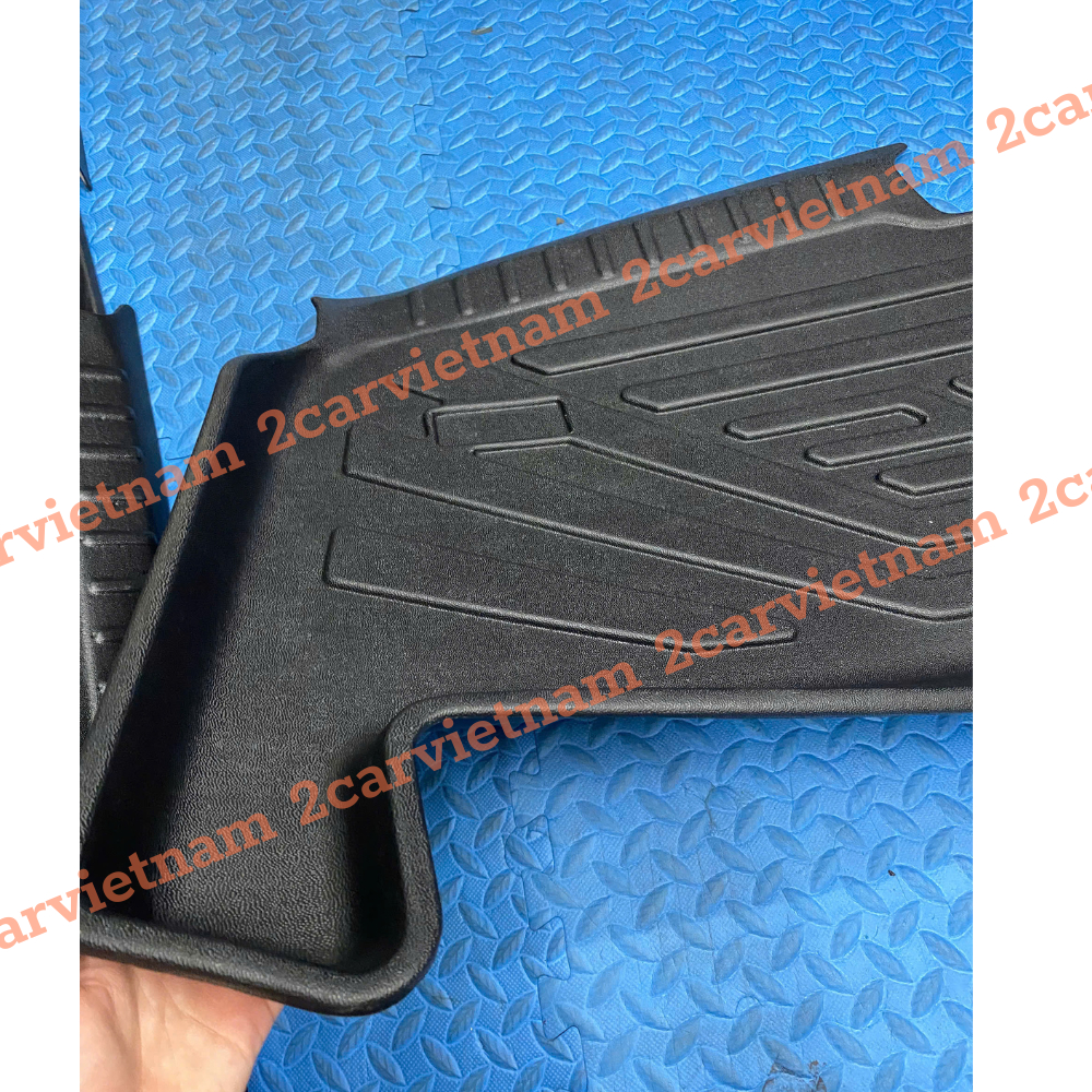Lót cốp nhựa dẻo xe Innova Cross 2024 2025 2026 cao cấp nhựa dẻo không mùi đàn hồi chống nước tốt
