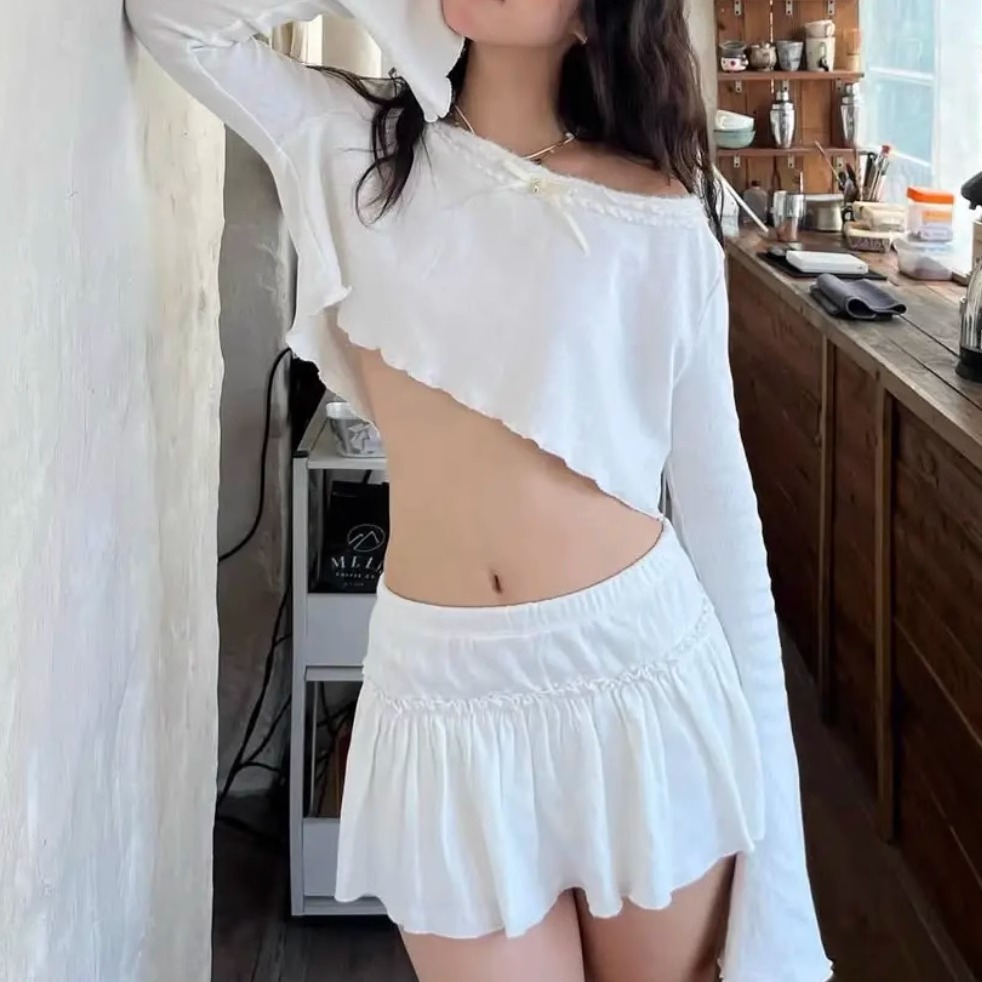[Sẵn HỎA TỐC HÀ NỘI] ONESOON Set 2 món áo crotop tay dài cổ thuyền kèm chân váy ngắn xòe sexy cho nữ