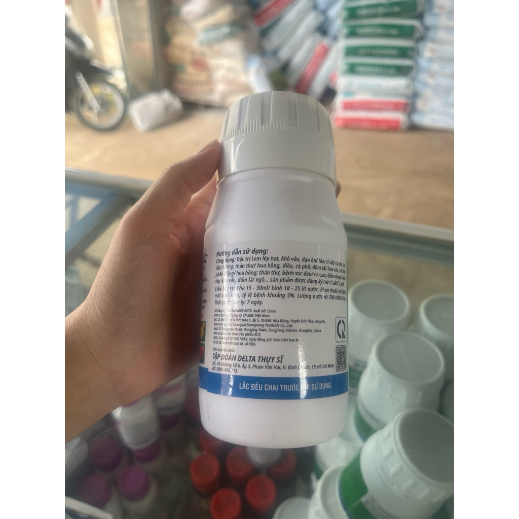 NATICUR phòng trừ thán thư, phấn trắng, đốm mắt cua- Chai 240ml dạng sữa mát